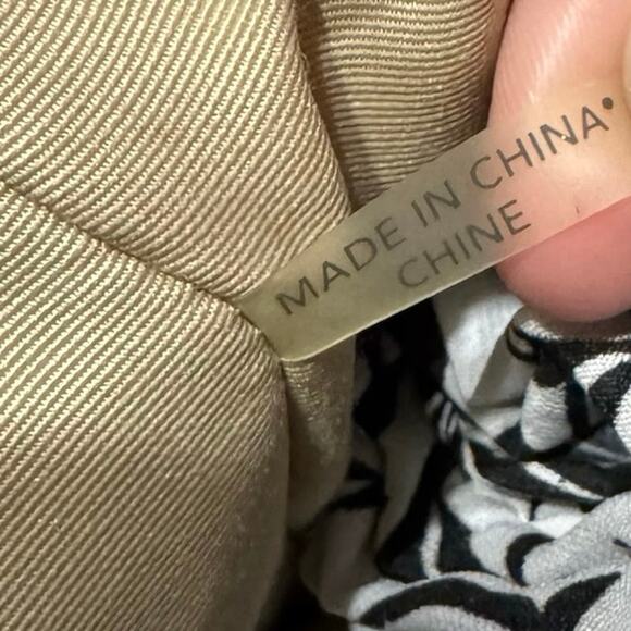 B1.COACH F21941 Yellow Perforated Leather Tote Shoulder Bag GUC - Picture 3 of 15